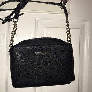 Michael Kors Small crossbody. Black